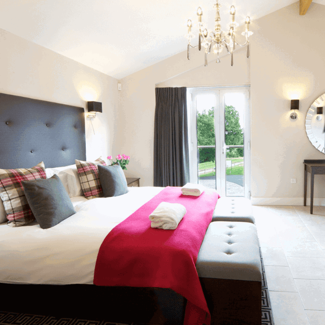 Penthouse Suite in a One-Bedroom Lodge Apartment