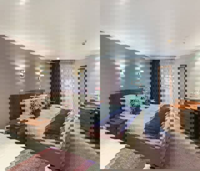Club Triple Room