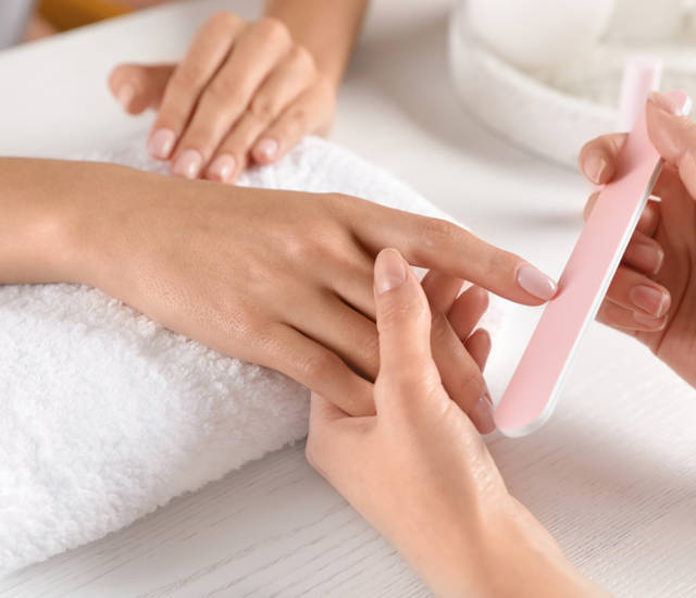 Mii Nails Treatments