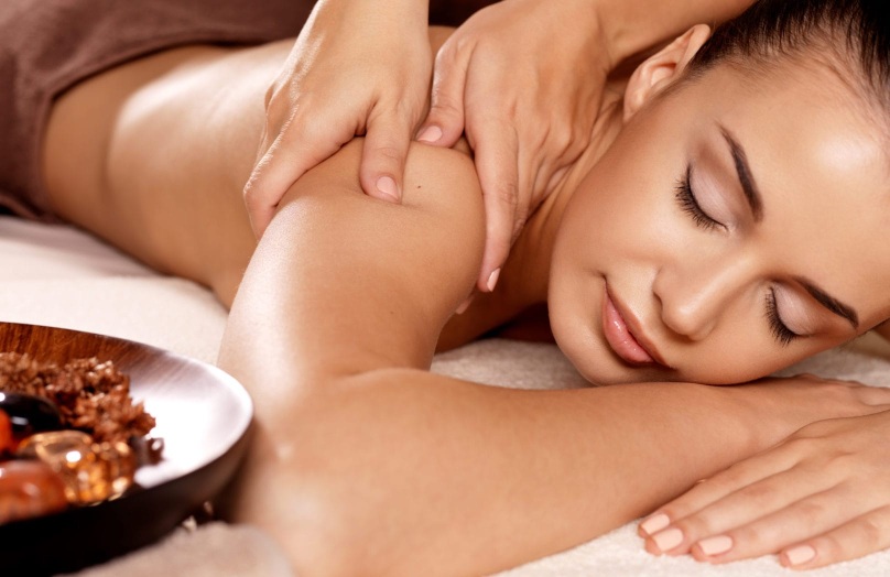 Shoulder massage - Peake Spa